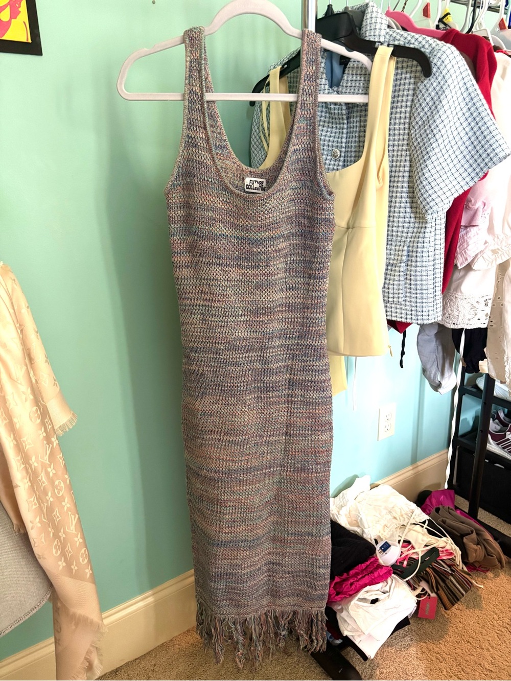 Sleeveless Multicolor Knit Maxi Dress with Fringe Hem